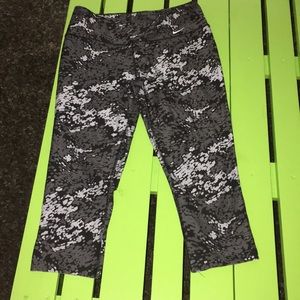 Nike dri-fit leggings